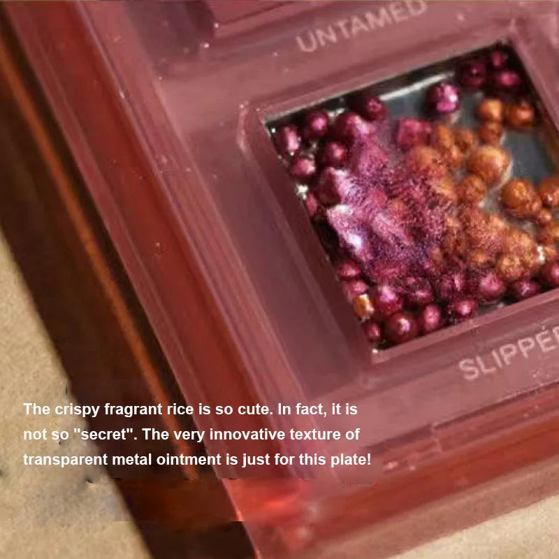 The high-quality ingredients have a silky luster that can last all day.