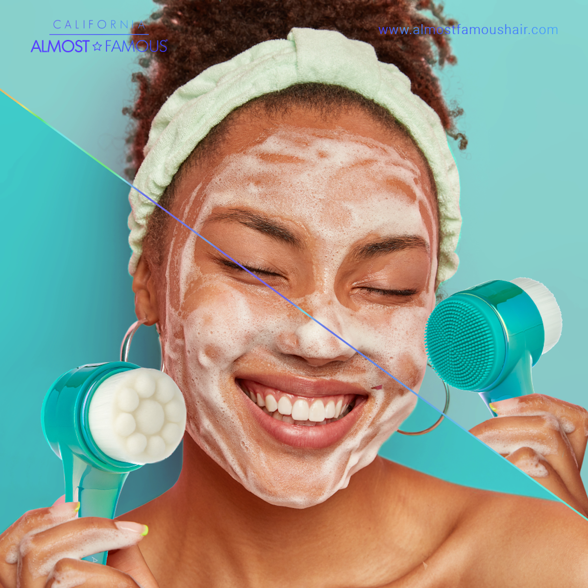 The 2in1 brush lightly cleanses your oily T-Zone with 550,000 soft microfiber bristles