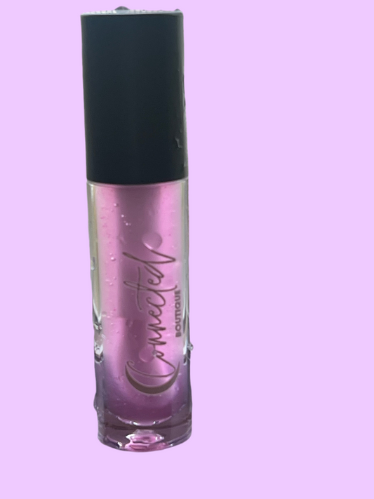 this lip oil provides intense moisture and conditioning, leaving your lips soft, supple, and irresistibly smooth.