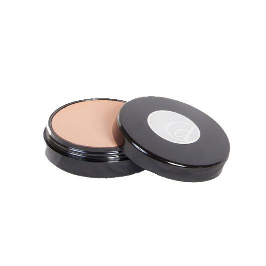 Creme Foundation Specifically formulated for Daniel Cole.