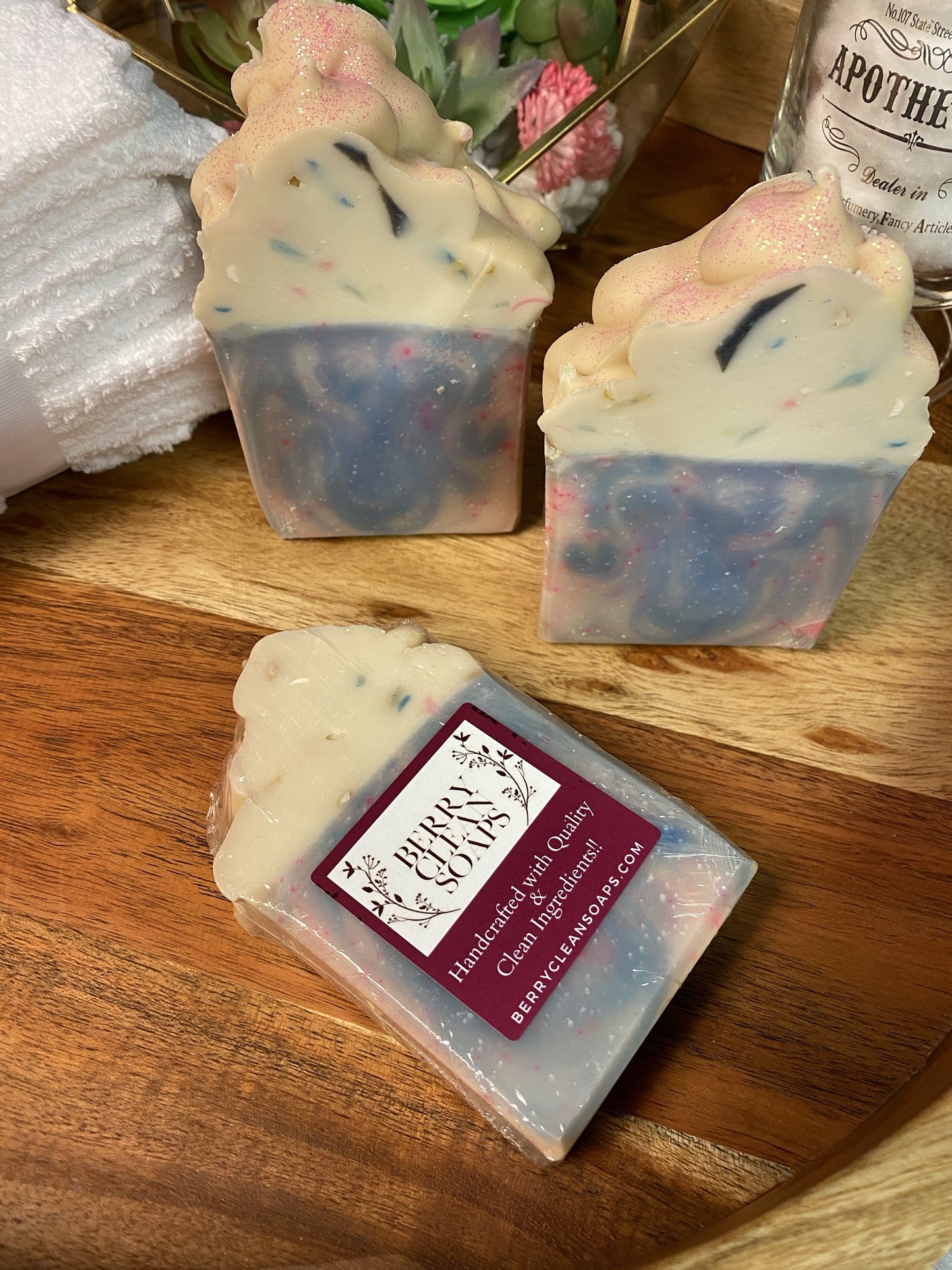 Enjoy this Sweet Cotton candy-scented soap