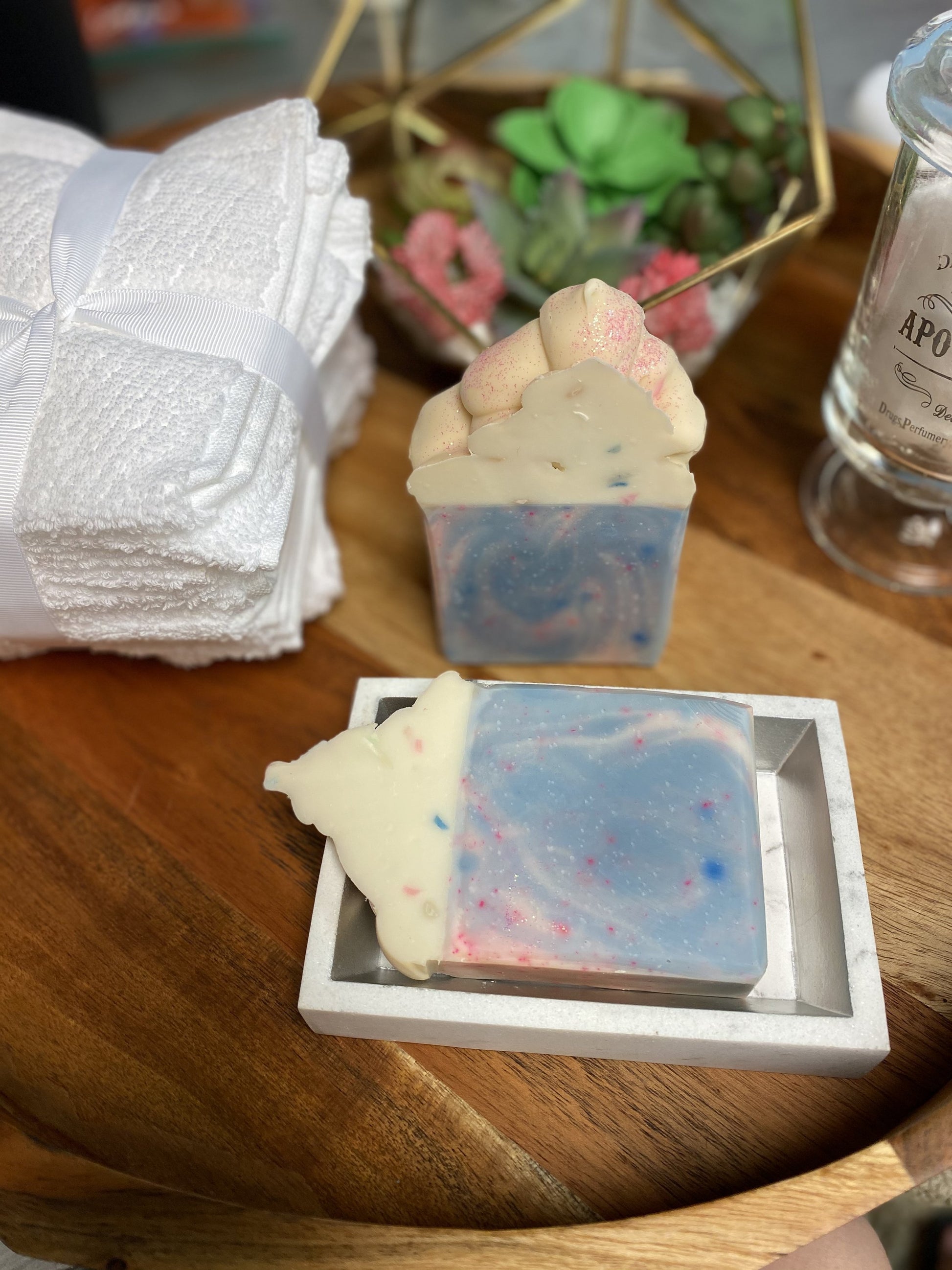 Enjoy this Sweet Cotton candy-scented soap